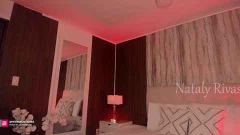 Nataly Rivas online show from 10/24/25, 09:55