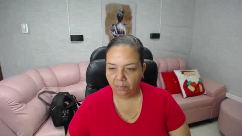 Snapshot of misspenelopenipples chatting on 01/14/25, 11:42 Penelope online show from 01/14/25, 11:42