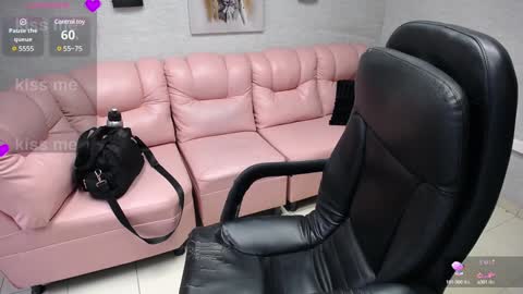 Snapshot of misspenelopenipples chatting on 01/27/25, 11:54 Penelope online show from 01/27/25, 11:54