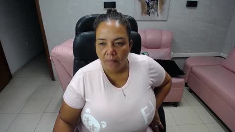 Snapshot of misspenelopenipples chatting on 03/07/25, 11:40 Penelope online show from 03/07/25, 11:40