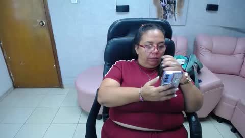 Snapshot of misspenelopenipples chatting on 11/22/25, 12:15 Penelope online show from 11/22/25, 12:15