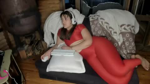 sarah online show from 02/19/25, 02:44