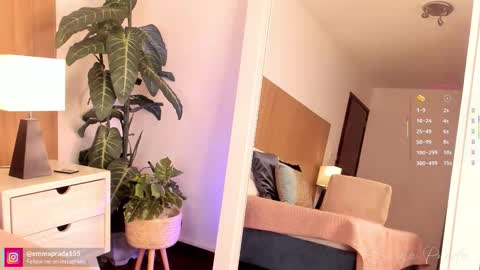 Emma Prada online show from 10/08/25, 11:52