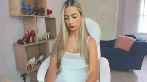 Miss Rhodes online show from 03/03/25, 08:00