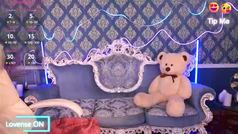 missrossi online show from 09/17/25, 06:53