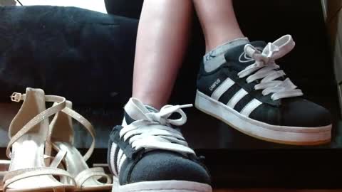 TELL ME MISS online show from 04/01/26, 08:06