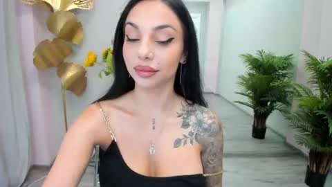 Sienna online show from 06/14/26, 05:42