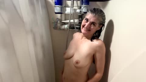 Snapshot of missspooky chatting on 01/24/25, 11:48 Miss Spooky Silverstacker online show from 01/24/25, 11:48