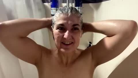 Snapshot of missspooky chatting on 02/03/25, 11:53 Miss Spooky Silverstacker online show from 02/03/25, 11:53