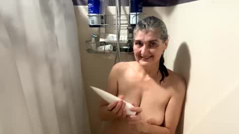 Snapshot of missspooky chatting on 02/27/25, 11:52 Miss Spooky Silverstacker online show from 02/27/25, 11:52