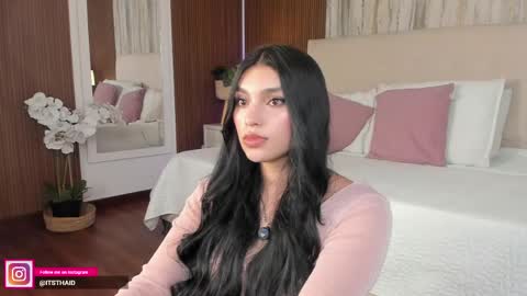 Snapshot of missthailand_ chatting on 04/21/26, 10:34 Fernanda Davila online show from 04/21/26, 10:34