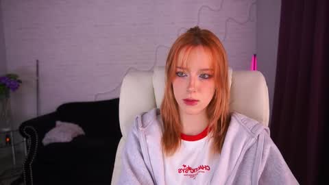 Snapshot of missvelora chatting on 10/23/25, 08:02 MissVelora online show from 10/23/25, 08:02