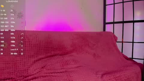 Pau OFmissweetpeach online show from 05/06/26, 04:30