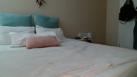 Monique  online show from 03/04/25, 04:20