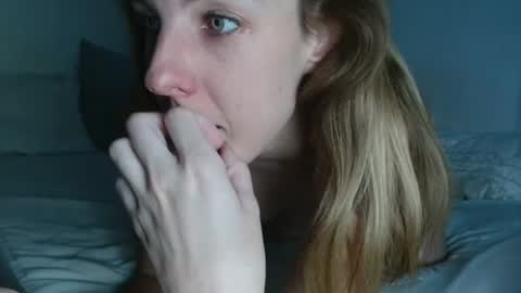 Snapshot of missxmonique chatting on 07/07/26, 06:47 Monique online show from 07/07/26, 06:47