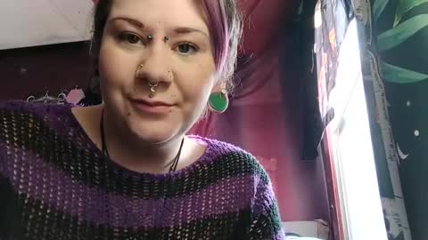 missxmoth444 online show from 11/18/25, 02:32