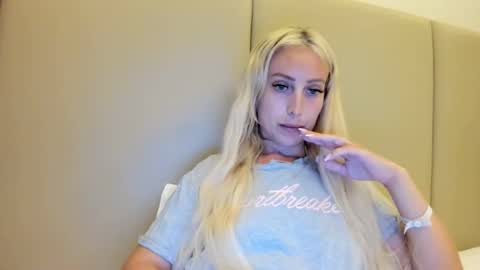 Missy matrix online show from 11/25/25, 05:24