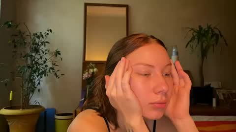 Snapshot of misszlataa chatting on 10/05/25, 06:45 Zlata online show from 10/05/25, 06:45