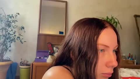 Snapshot of misszlataa chatting on 10/09/25, 08:01 Zlata online show from 10/09/25, 08:01