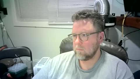 Mr. Happy online show from 01/11/25, 06:14