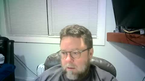 Snapshot of mister_happy567 chatting on 02/03/25, 06:02 Mr. Happy online show from 02/03/25, 06:02