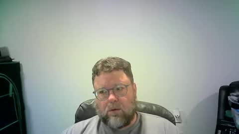 Snapshot of mister_happy567 chatting on 11/28/25, 07:22 Mr. Happy online show from 11/28/25, 07:22