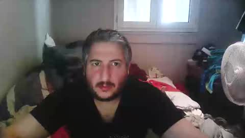 Snapshot of misterbelled chatting on 09/08/25, 03:44 misterbelled online show from 09/08/25, 03:44