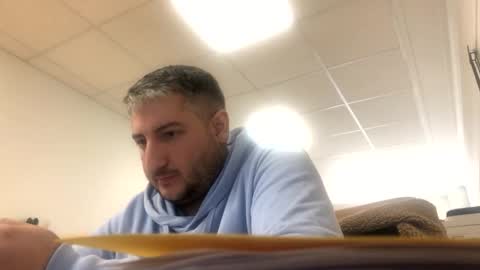 Snapshot of misterbelled chatting on 10/20/25, 12:05 misterbelled online show from 10/20/25, 12:05