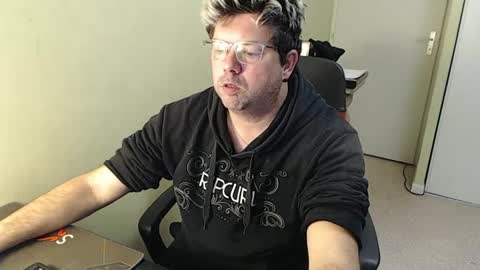 Snapshot of mistercoeur1 chatting on 01/25/25, 08:53 mistercoeur online show from 01/25/25, 08:53