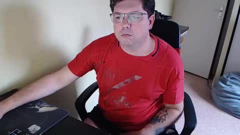 Snapshot of mistercoeur1 chatting on 02/21/25, 03:43 mistercoeur online show from 02/21/25, 03:43