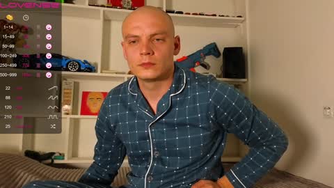 MIsterjames  online show from 12/05/24, 04:23