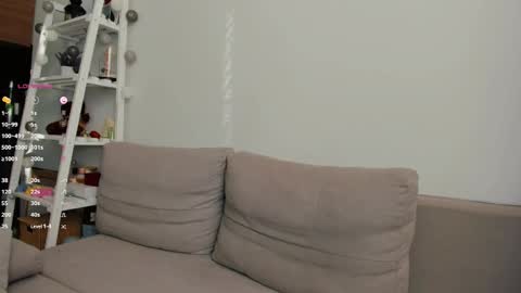 Hi everyone Im Tina online show from 09/26/25, 05:55