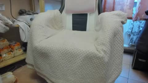 mistress_adel online show from 04/17/26, 07:33