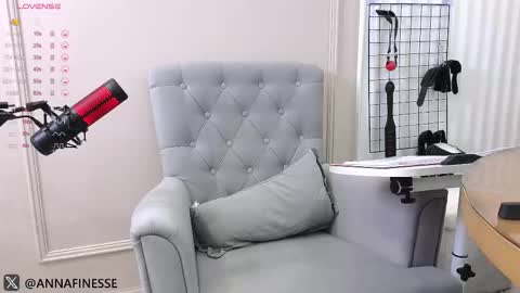 Her Infernal Majesty online show from 03/04/25, 04:30