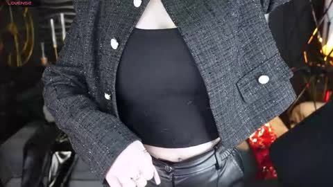 Darsy online show from 02/01/26, 05:50