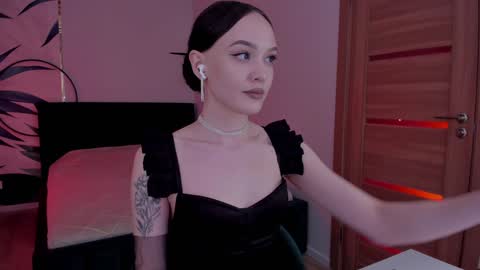 Mistress Mia online show from 12/25/24, 01:53