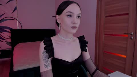 Mistress Mia online show from 12/25/24, 06:09
