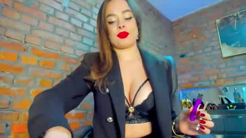 mistress_milana_ online show from 09/28/25, 12:21