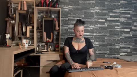 Mistress Mirybossy online show from 01/12/25, 01:32
