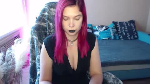 Snapshot of mistressbailey_x chatting on 10/23/25, 10:47 Miss Bailey online show from 10/23/25, 10:47