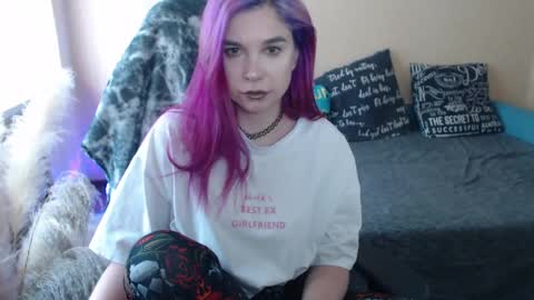 Snapshot of mistressbailey_x chatting on 04/30/26, 12:00 Miss Bailey online show from 04/30/26, 12:00