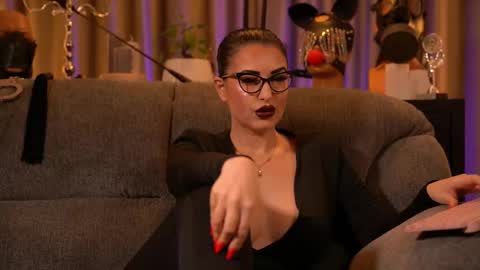 Mistress Kelly online show from 11/14/25, 01:48