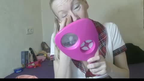 mistressmilly32 online show from 01/19/26, 08:51