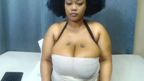 MistressOfMelons online show from 07/10/26, 08:33