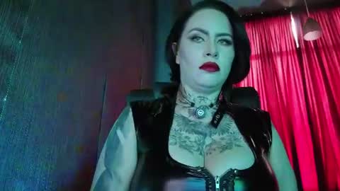 Mistress olivia online show from 07/11/26, 05:26