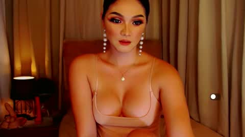 Leah online show from 12/14/24, 05:07