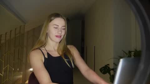 mistressuniverse online show from 01/31/25, 04:27