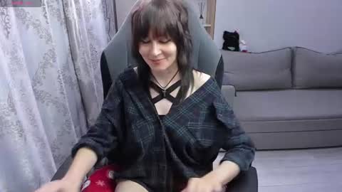 Snapshot of misty_dark chatting on 07/17/26, 05:40 misty_dark online show from 07/17/26, 05:40