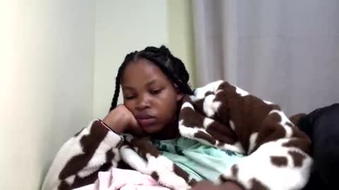 misty_shee online show from 10/16/25, 07:09