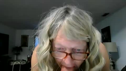 Snapshot of mistygoodslut chatting on 07/07/26, 12:31 mistygoodslut online show from 07/07/26, 12:31